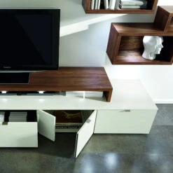 Venjakob Andiamo TV Lowboard -Housing Units Shop 49b61d37a29fa238f2e56e539fe64b34