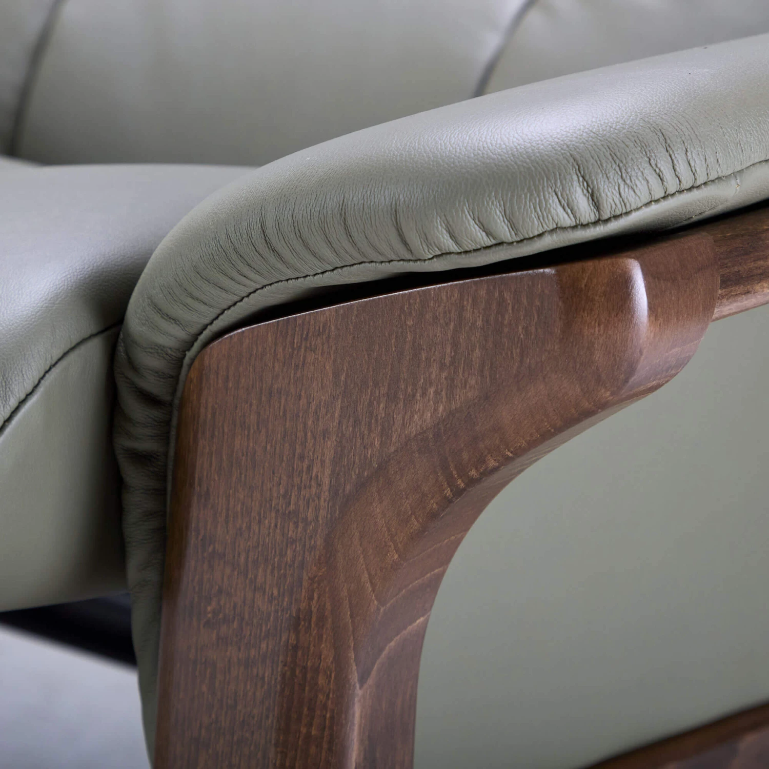 Stressless Buckingham 2 Seater Recliner Sofa In Paloma Shadow Green & Walnut 10 Stressless Buckingham 2 Seater Recliner Sofa In Paloma Shadow Green & Walnut - Image 8