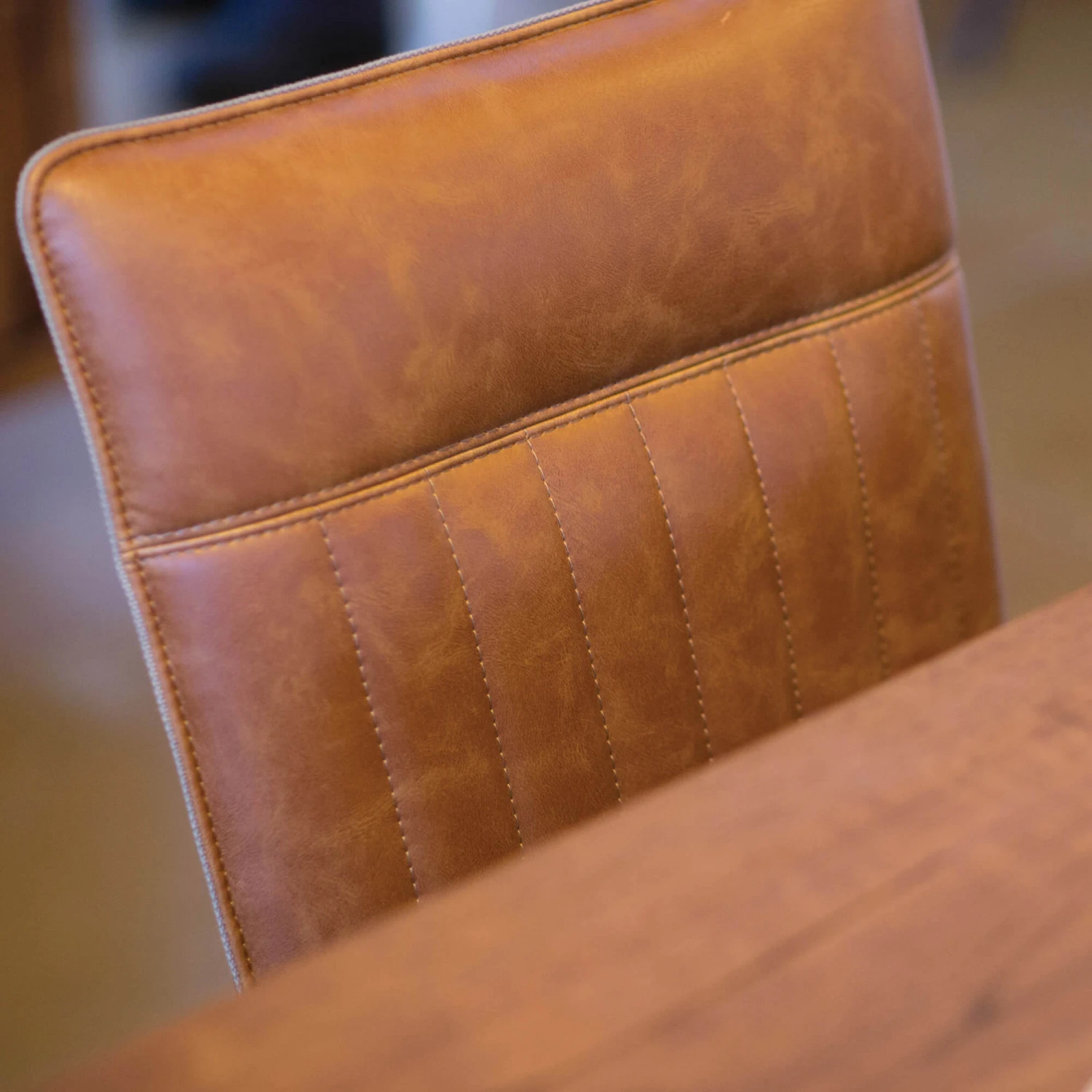 Harrington Oak 200cm Dining Table & 6 Clarence Tan Chairs 6 Harrington Oak 200cm Dining Table & 6 Clarence Tan Chairs - Image 4